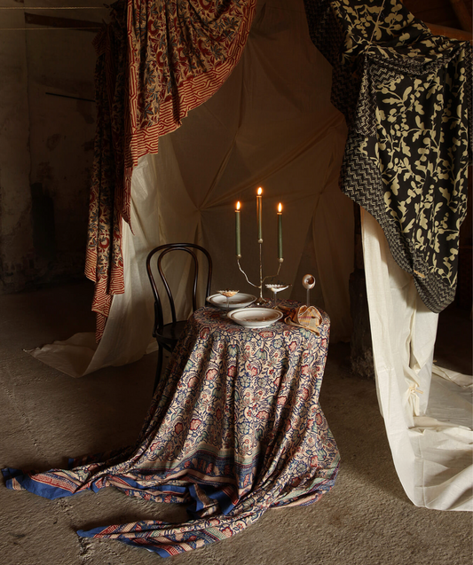 Handbedrukt tafellaken “Bluebell” - 2 maten