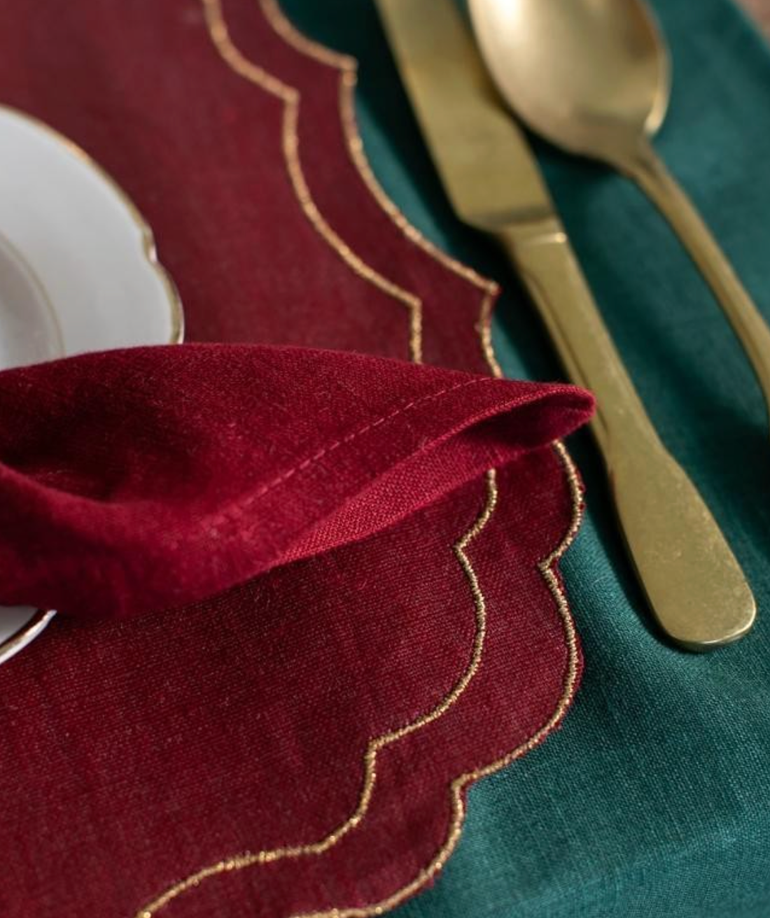 Vlekwerende Linnen Placemat – 50x35 cm - Kerstrood met gouden randje