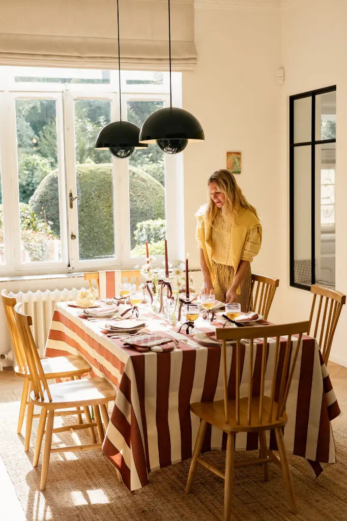 Auguste Rust tablecloth with stripes and embroidery
