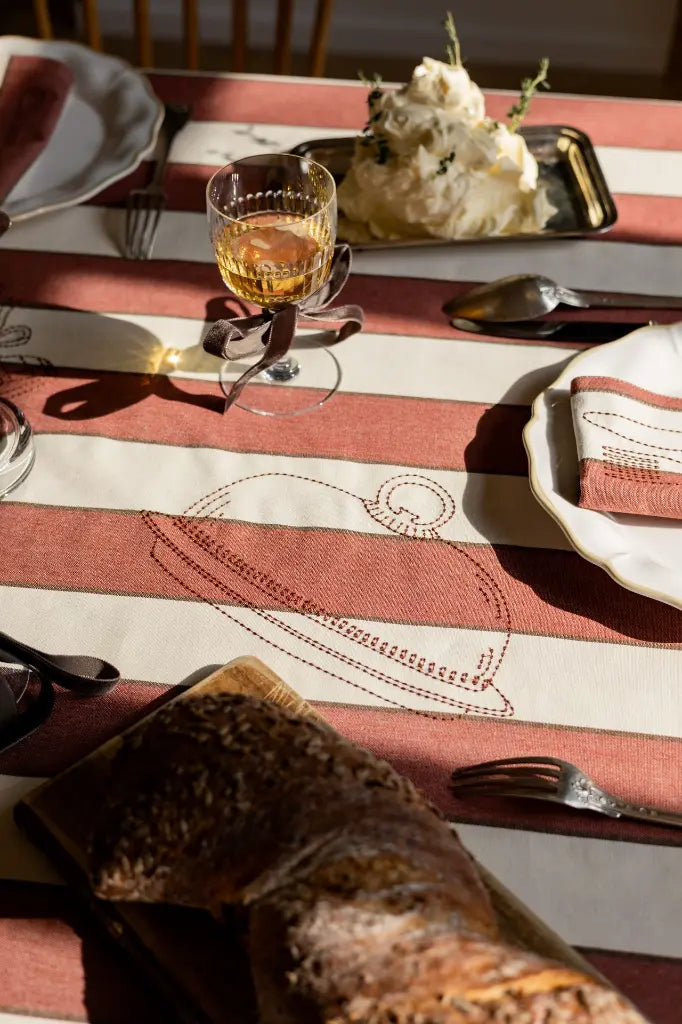 Auguste Rust tablecloth with stripes and embroidery