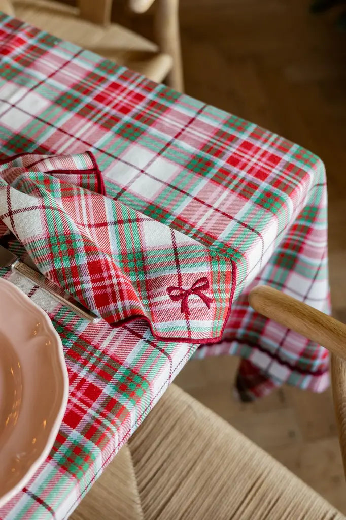 Angèle Red tablecloth with red check
