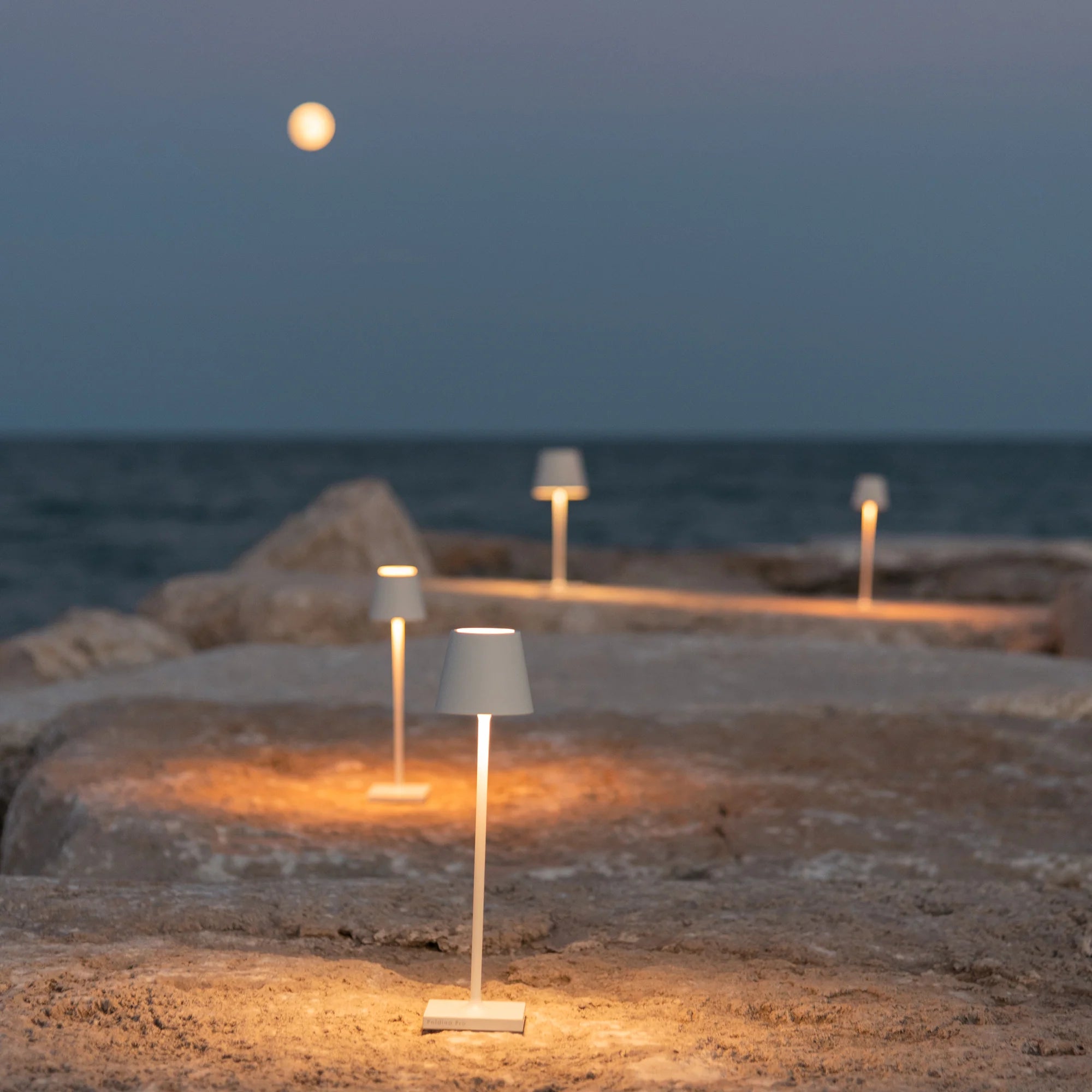 Tafellamp Poldina Micro Wit – Draadloos & Dimbaar