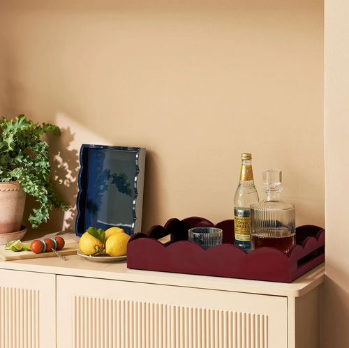 Dienblad met schulprand van Addison Ross in cherry, tweede productfoto