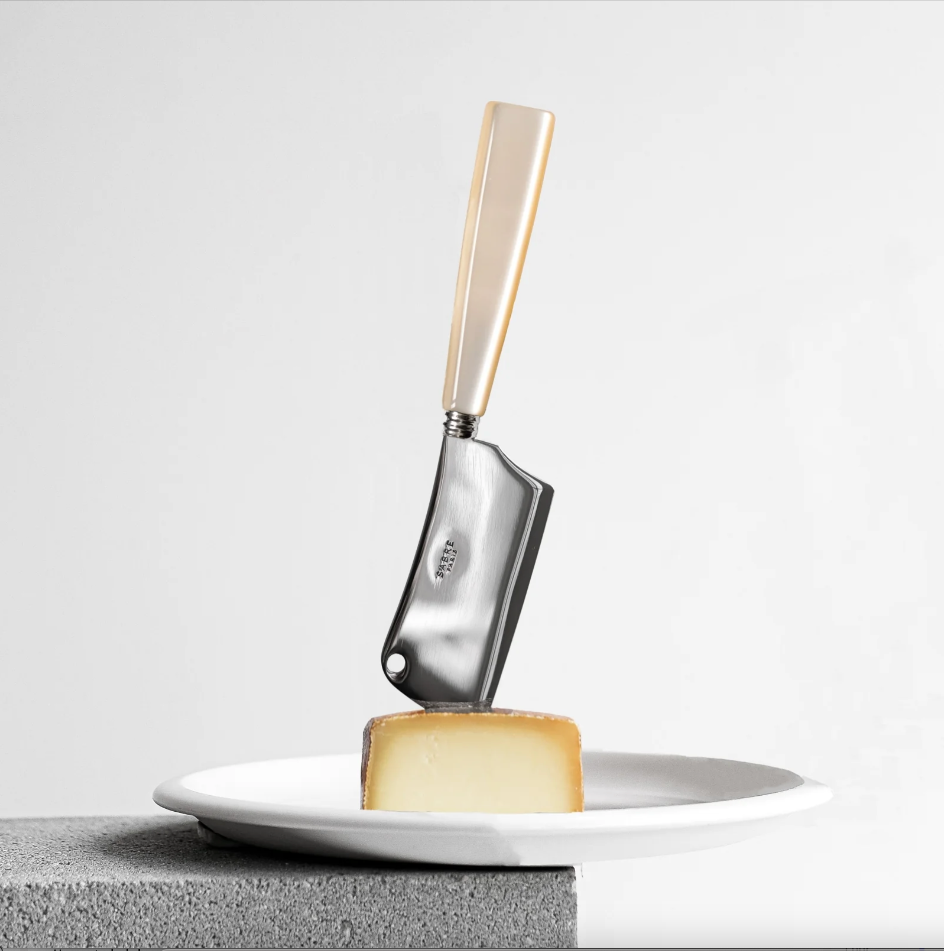 Sabre Icône - Cheese axe - Ivory