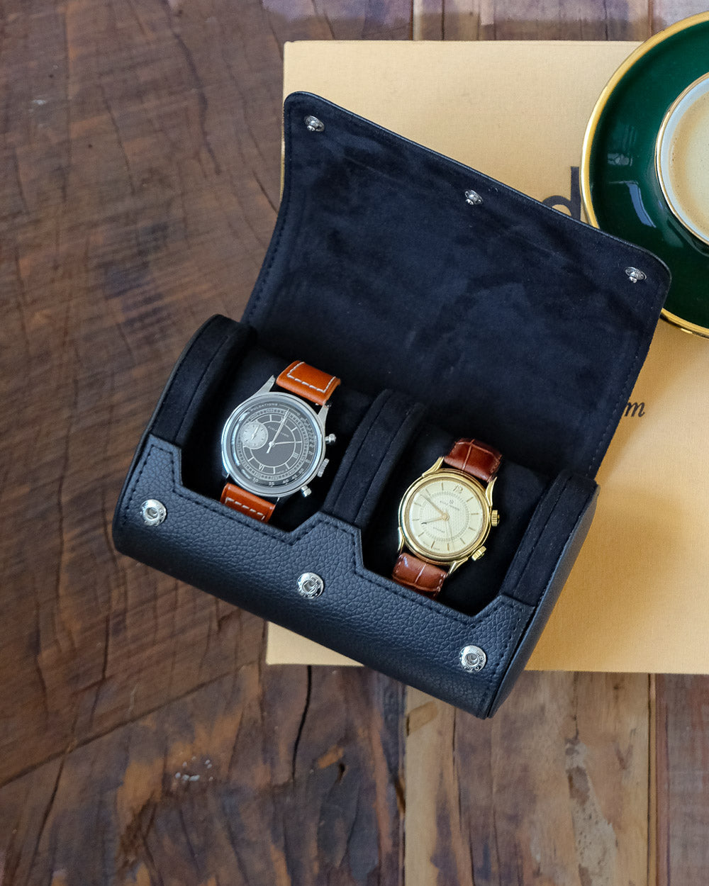 Travel watch box
