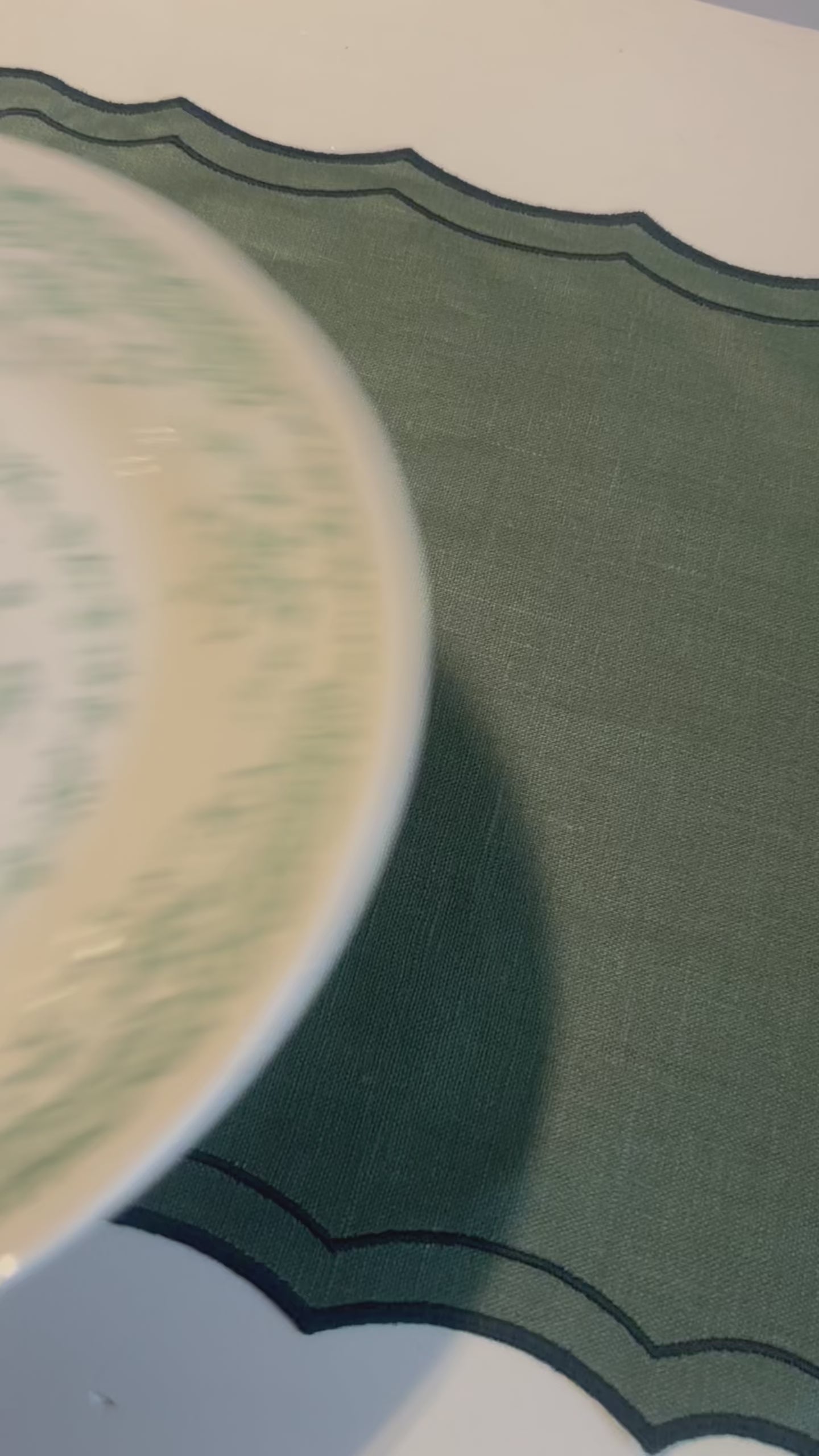 Servies voor 6 Rose en Petalo groen